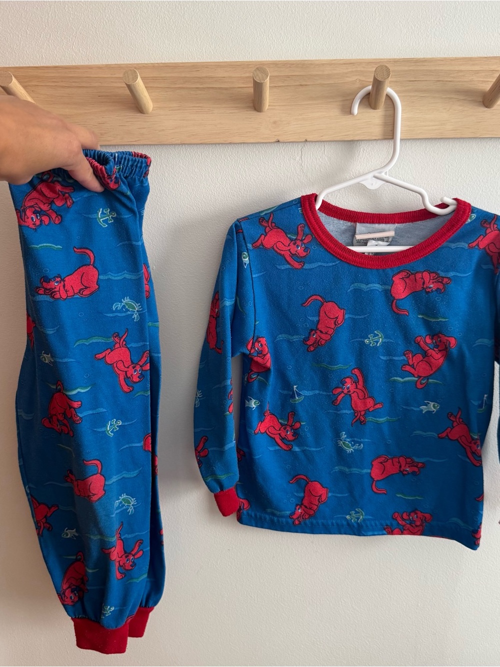 Vintage Clifford pajamas 4T